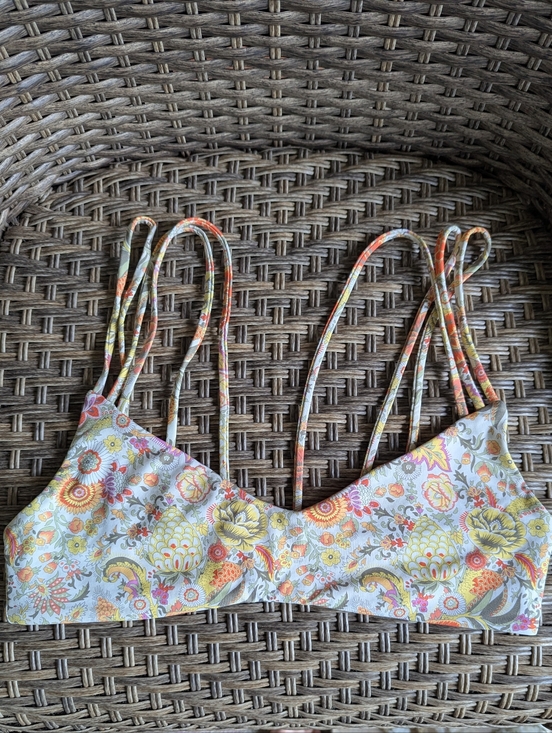 Boys + Arrows Other - Bev the Burglar Top In Rustic Bloom